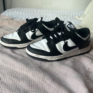 Nike Panda Dunks
